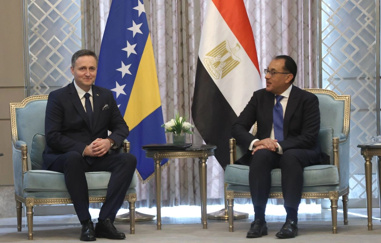 Bećirović u Kairu: Jačat ćemo ekonomske veze BiH i Egipta